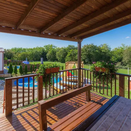 Hébergement de vacances Holiday Jelovci-4 *